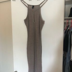 Ribbed halter dress with keyhole